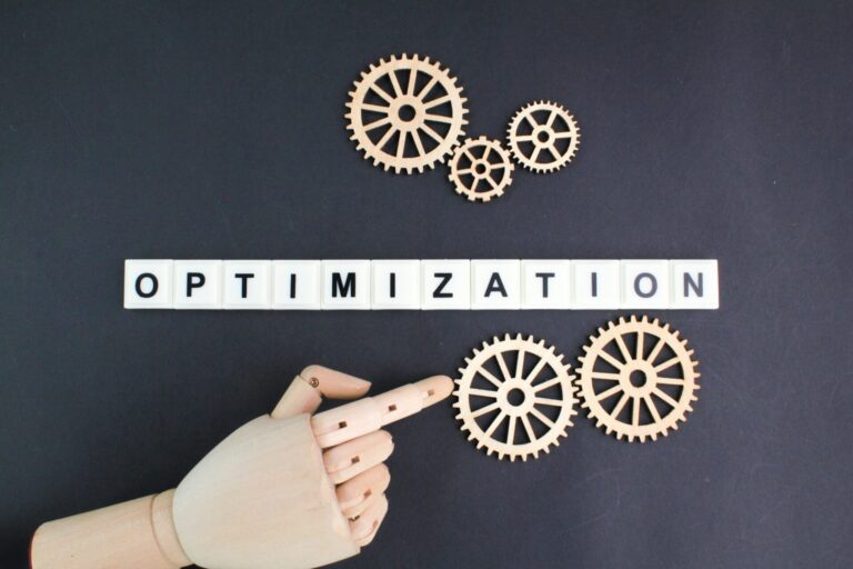 gear teeth with the word Optimization.